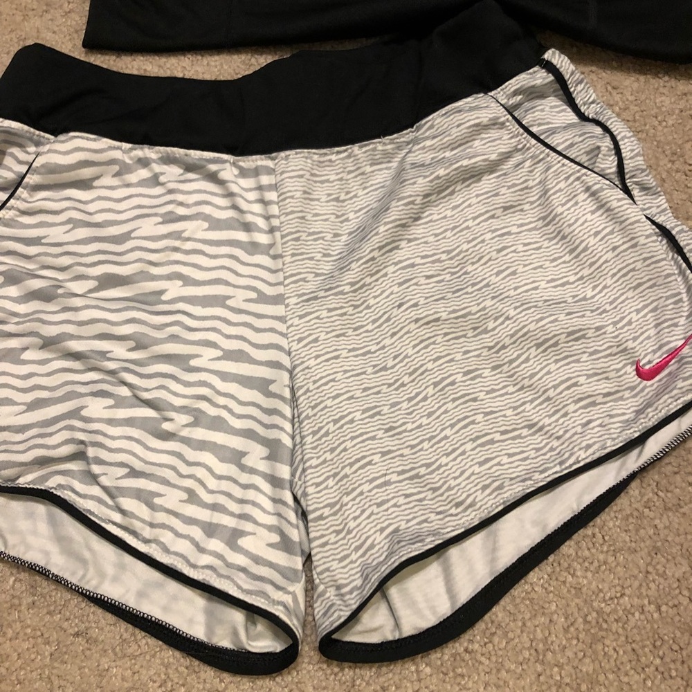 Nike bundle - Picture 2 of 7